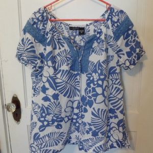 Bay Studio Woman Tropical Peasant Shirt Blue/White